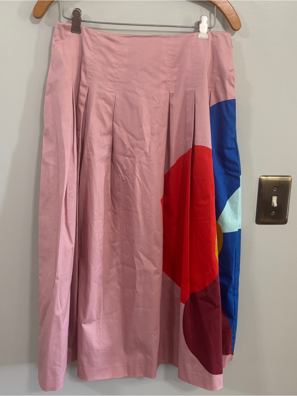 Boden pleated midi skirt with bold floral pattern size 10